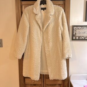 Portrait Cream Leopard imprinted/textured faux fur coat woman’s size large